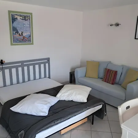 Apartment T2 *