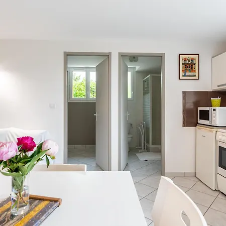 Appartement T2 *